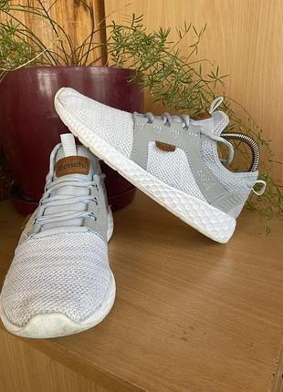 Жіночі кросівки bench р 29