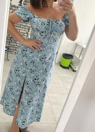 Сукня в квітку