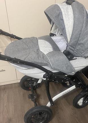 Коляска 2в1, универсальная, подходит как для мальчика так и для девочки