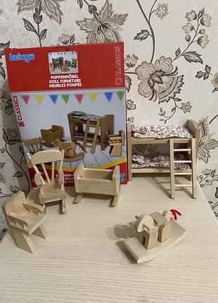 Деревʼяні меблі для ляльок