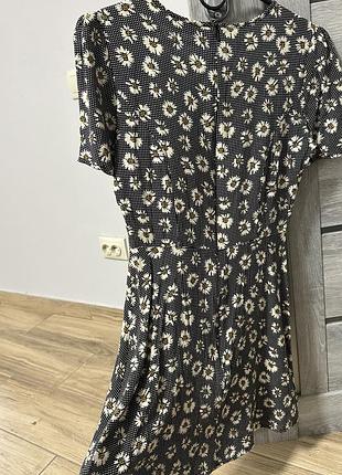 Сукня в ромашку