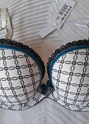 Бюстгальтер фірми freya розмір 36с 80с