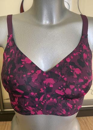 Розкішний, безшовний, бралет, в бордовому, кольорі, з гарним принтом, леопарда, від дорогого бренду: m&s body
