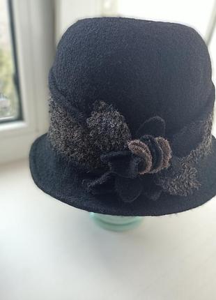 Шляпа женская теплая с небольшими полями