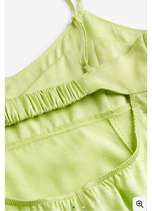 Жіноча яскрава легка сукня міді з розрізом на ногі