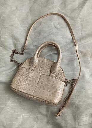 Сумка бежевого цвета zara