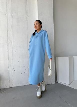 Платье женское.