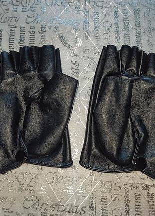 Митенки авто-леди под кожу.