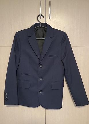 Пиджак школьный синего цвета на мальчика подростка 10 -11 лет nui very scool collection. размер 38/146/72