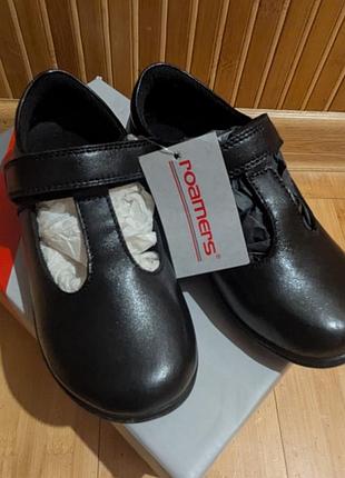 Кожаные туфли roamers на девочку. новые. принимали за рубеж. размер 27. очень качественная кожа.