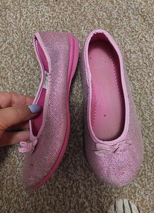 Розовые тапочки, балетки