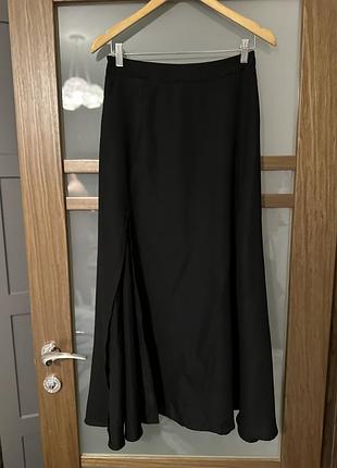 Шикарна спідниця з розрізом, розмір s
