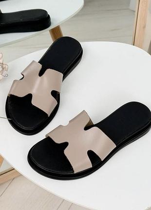 Легкі зручні шкіряні шльопанці жіночі бежеві весна літо осінь