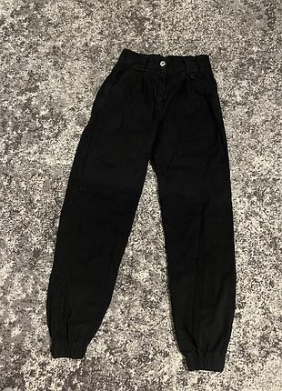 Жіночі джогери