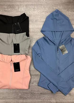 Лонгсливы на замке