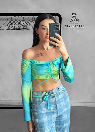 Яркий классный топ с завязками