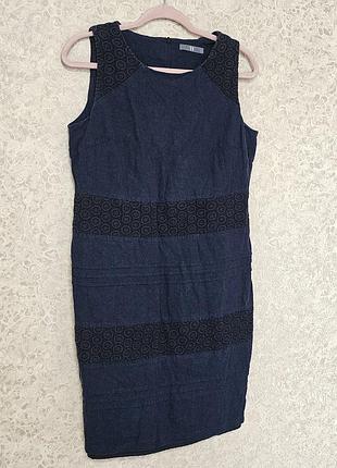 Льняное платье с прошвой размер l-xl.