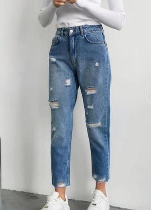 Джинсы мом