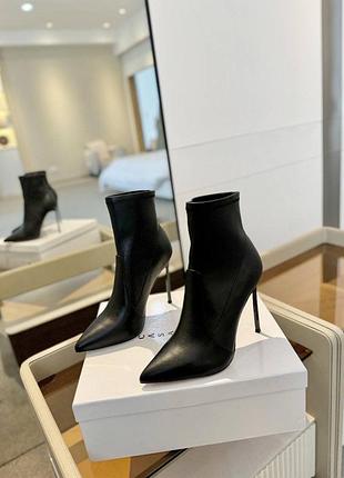 Ботинки женские