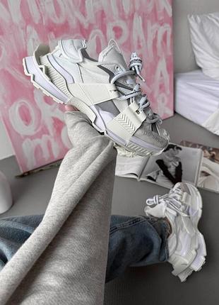 Кроссовки бренд space