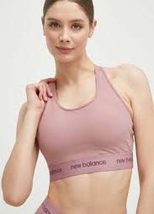 Спортивный топ new balance. размер m.