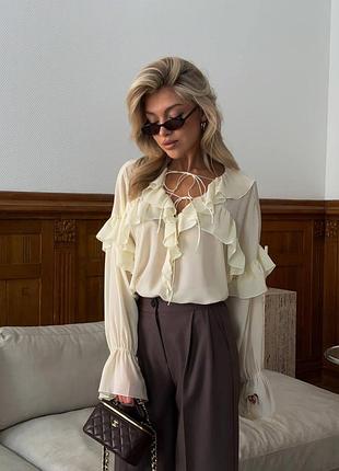 Шикарная блуза с рюшами