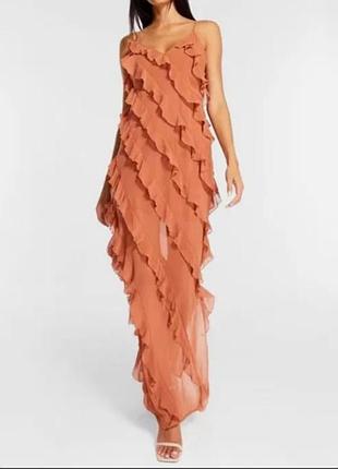 Шикарное нарядное длинное платье рюш с распоркой