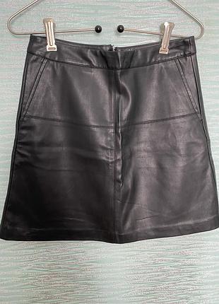 Жіноча спідниця