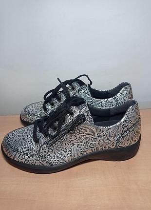 Кроссовки кожаные фирмы naturlaufer