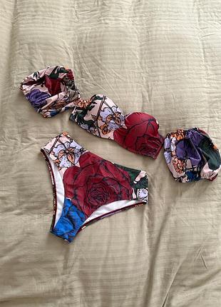 Купальник з чашкою