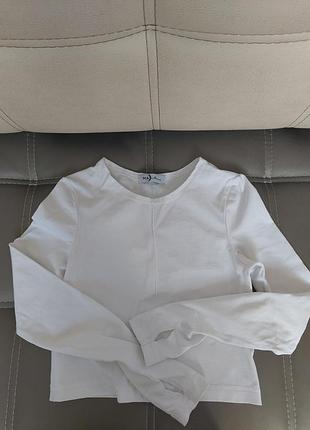 Кофточка с прорезями для пальцев