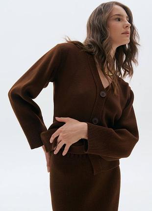 Вязаный кардиган на пуговицах шерсть