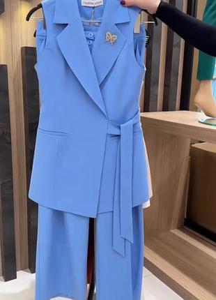 Святковий костюм