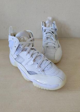 Женские кожаные кроссовки jordan women's jumpman two trey dr9631-100