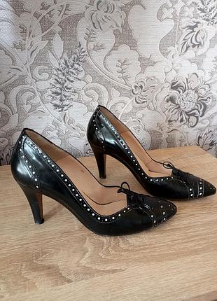 Шкіряні вінтажні туфлі hobbs італія