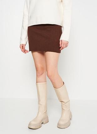 Міні спідниця трикотажна stradivarius