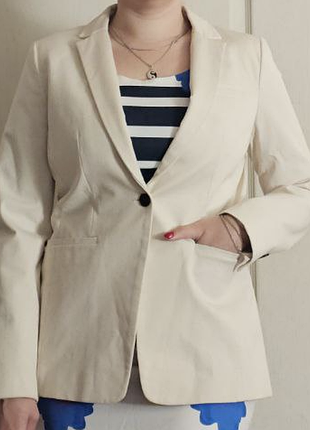 Удлиненный пиджак женский banana republic. молочный. 44р (8)