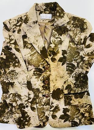 Ошатний піджак жіночий