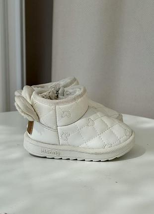 Зимові чоботи уггі для дівчинки 18 розмір