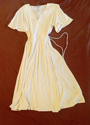 Молочное платье миди