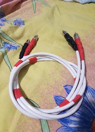 2rca  на 2rca аудио (видео ) шнур 1 метр длина  в отличном состоянии высылаю по украине доставка покупателя