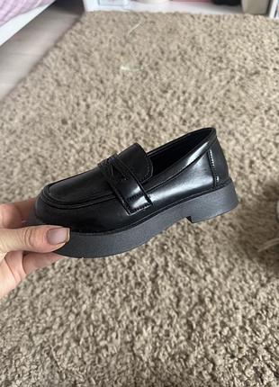 Нові стильні дитячі туфлі 3