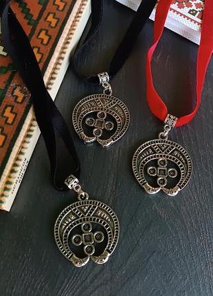 Дукач лунница на бархатной ленте