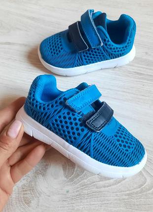 Кроссовки на липучках clarks кросівки черевики мокасины