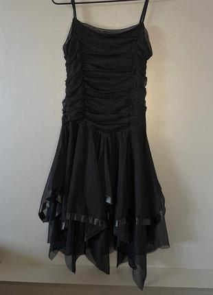 Черное женское платье