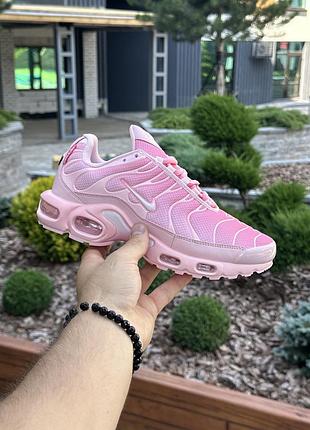 Женские кроссовки nike