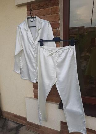 Красивая брендовая атласно сатиновая пижма.