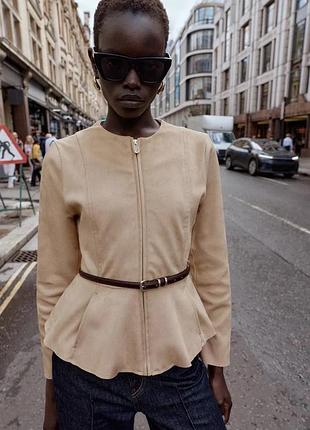 Куртка жіноча бежева zara new