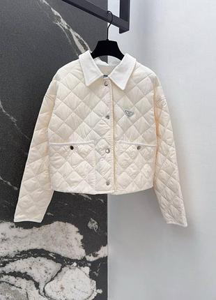 Куртка стеганая белая осенняя легкая ветровка