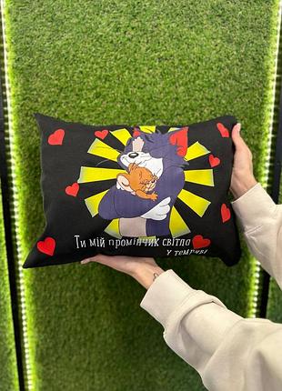 Подушка с принтом габардиновая ты мой лучик света в темноте черная 35х45 (35)